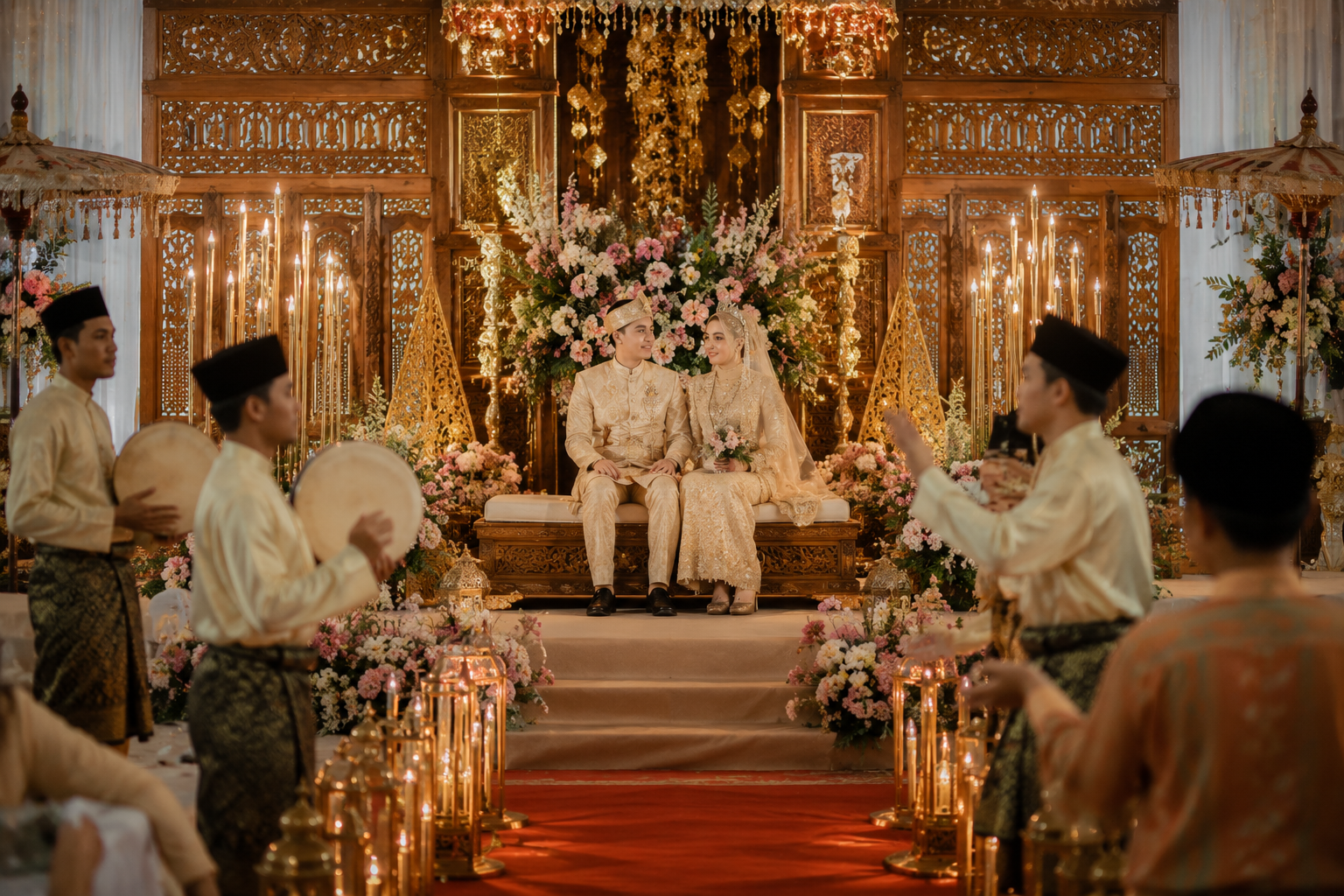 Adat Perkahwinan Melayu - Bersanding
